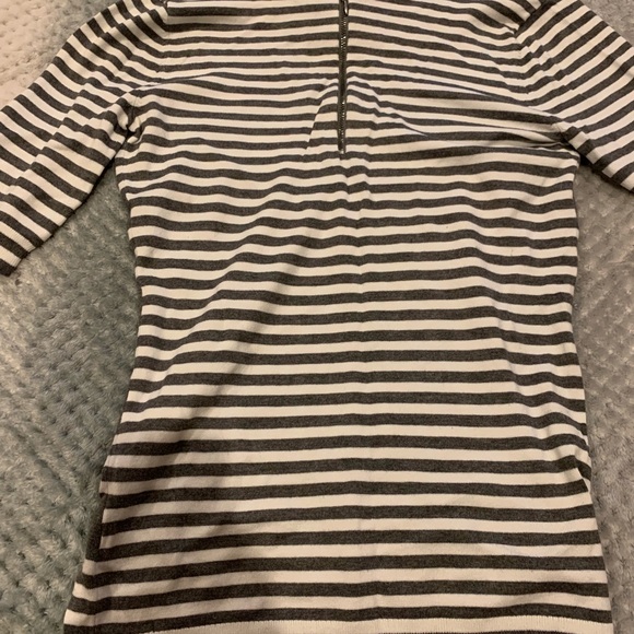 Sweater - Picture 2 of 3